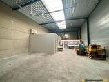 Warehouses to let in Entrepôt 200 m²