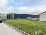 Warehouses to let in Wharehouse 690 sqm