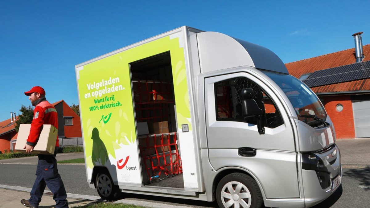 Brussels: a sustainable logistics hub with 100% emission-free postal deliveries