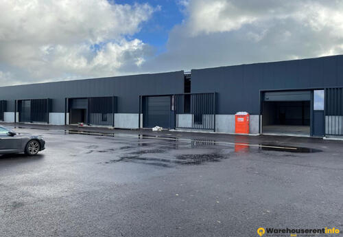 Warehouses to let in Entrepôt 450 m²