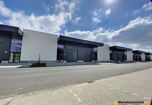 Warehouses to let in Entrepôt 267 m²