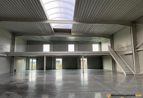 Warehouses to let in Sint-Pieters-Leeuw 648 m²