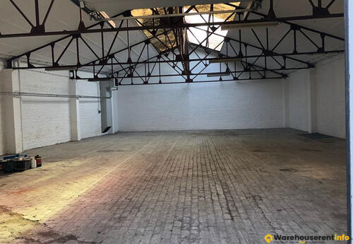 Warehouses to let in Schaerbeek 600 m²