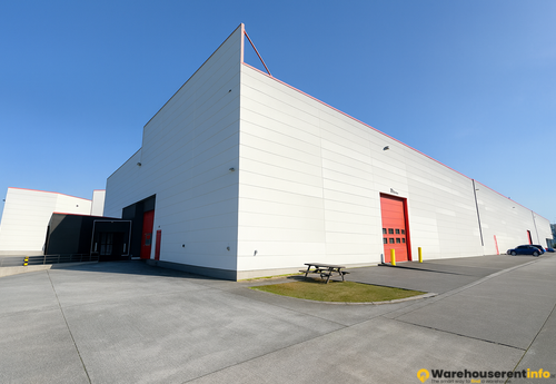 Warehouses to let in BULO WAREHOUSE