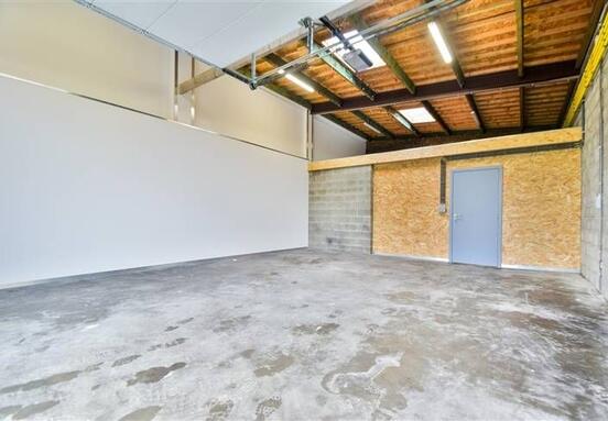 Bureaux et entrepôt à louer - SOHEIT-TINLOT