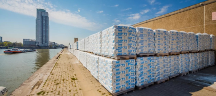 Port of Brussels: new strategic logistics and office hubs